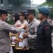 Kapolda Metro Jaya Ganjar Penghargaan 5 Personel Berprestasi