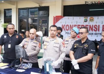 Polres Metro Bekasi Gelar Ungkap Kasus Pencurian Dengan Modus Ganjal Atm Di Tambun Selatan