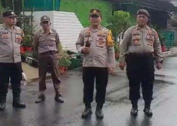 Kapolsek Duren Sawit dan Jajaran jaga Rumah warga yg ditinggal mudik penghuninya