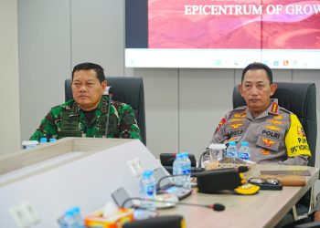 Tinjau 91 Command Center, Kapolri dan Panglima TNI Pastikan Kesiapan Personel Jelang KTT ASEAN