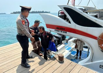 Pelayanan Humanis Untuk Para Wisatawan, Sat Pam Obvit Polres Kepulauan Seribu Diapresiasi