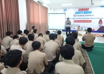 Ajak Pelajar Tertib Berlalu Lintas, Satlantas Polres Metro Bekasi Gelar Police Go To School