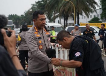 Kapolres Metro Bekasi dan Wakapolres Menjamin Keamanan Aksi Unjuk Rasa Buruh di Kawasan Industri