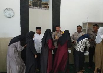 Jumat Berbagi Dengan Santunan Anak Yatim Dan Doa Bersama Personil Polsek Cakung