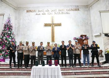 Pastikan perayaan Natal aman, Petugas Jibom PMJ sterilisasi gereja di wilayah Jakarta Timur