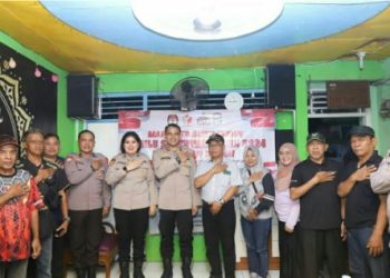 Asistensi Satkamling, Kapolsek Mampang Mengajak Semua Potensi Masyarakat Untuk Pererat Silahturrahim