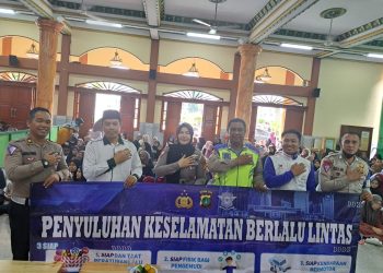 Edukasi Keselamatan Berkendara, Unit Kamsel Satlantas Jakbar Ajak 430 Kaum Millenial di Ponpes Baitul Muttaqin LDII Jadi Pelopor Keselamatan Berlalulintas