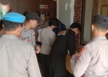 Tes Urine Cegah Penyalahgunaan Narkotika Oleh Personel Polres Tangsel