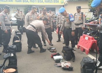 Polsek Jatiuwung Cek Kesiapan Kelengkapan Personel dan Sarana Pengamanan Pemilu 2024