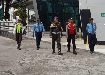 Berikan Rasa Aman, Personil Gabungan TNI-POLRI, Avsec dan Security Sisir Area Terminal 3 Bandara Soekarno-Hatta
