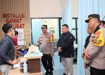 Kapolres Metro Jakarta Timur cek anggota PPSU yang meninggal dunia di GOR Matraman