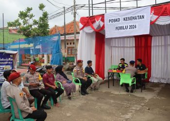 Kapolres Kepulauan Seribu pimpin Cek Kesehatan Petugas TPS dan personel pengamanan Pasca Pemungutan Suara Pemilu 2024 di Pulau Panggang