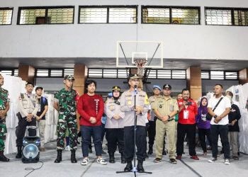 Kapolres Metro Jakarta Timur cek gudang logistik PPK dan personil pengamanan Pasca pencoblosan dan penghitungan suara Pemilu 2024