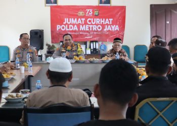Kapolres Metro Jakarta Selatan dan Kapolsek Kebayoran Lama Gelar Kegiatan Jum’at Curhat di Pondok Pinang Kebayoran Lama