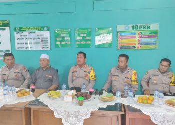 Jalin Silaturahmi, Kapolsek Senen Sambangi Warga RW 02 Bungur