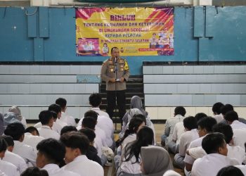 Gandeng Artis Ibukota, Polres Metro Jakarta Selatan Berikan Edukasi “Stop Bullying” di Sekolah Labschool