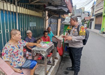 Polres Metro Jakarta Selatan Dorong Keamanan Lingkungan Pasca Pemilu: Bhabinkamtibmas Sosialisasikan Himbauan Aman dan Damai