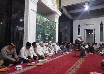 Kapolsek Kepulauan Seribu Utara Ikuti Kegiatan Isra Mi’raj Nabi di Masjid Jami Al-Hidayah Pulau Harapan