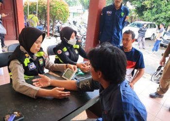 Sidokkes Polres Metropolitan Jakarta Timur Lakukan Pemeriksaan Kesehatan Petugas PPK Cakung