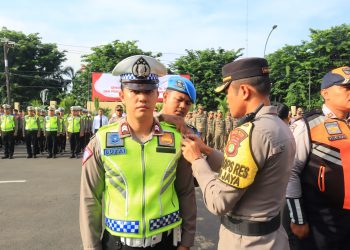 Polres Metro Bekasi Kota Gelar Apel Pasukan Dimulainya Operasi Keselamatan Jaya 2024