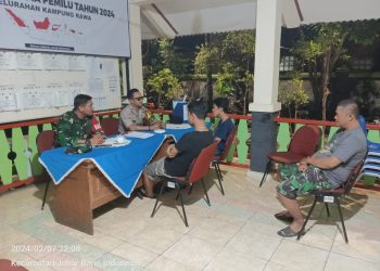 Pastikan Wilayah Binaannya Aman Bhabinkamtibmas Dan Babinsa Kelurahan Kampung Rawa Berkolaborasi Kunjungi Para Ketua Rw Dan Tokoh Masyarakat