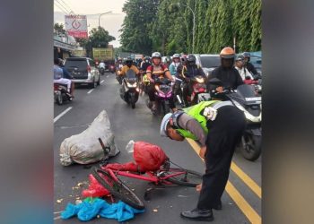 Hindari Mobil Mogok di Depok, Pria Lansia Tewas Ditabrak Truk