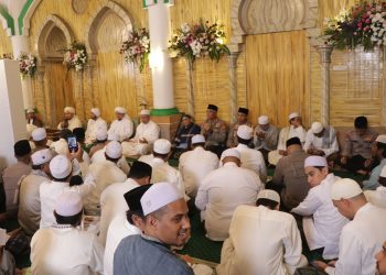 Kapolrestro Tangerang Kota Hadiri Al Fachriyah Bersholawat “Silaturahmi Akbar” Tarhib Ramadhan