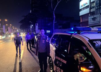 Berikan Rasa Aman dan Nyaman Kepada Masyarakat, Polsek Kelapa dua Lakukan Patroli Mobile Antisipasi Kejahatan Malam Hari