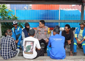 Polres Pelabuhan Tanjung Priok gelar Jumat Curhat Bersama Para Buruh dan Ojek Motor