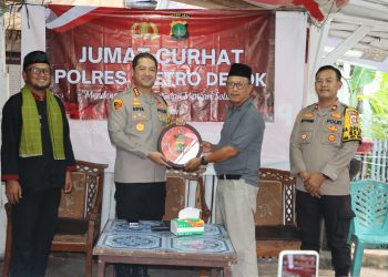 Jumat Curhat Polres Metro Depok Bersama Warga Kelurahan Kukusan Beji