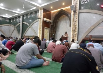 Sholat Subuh Berjamaah Sekaligus Cooling System Oleh Bhabinkamtibmas Pamulang Barat