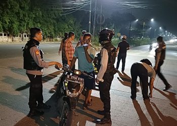Wakasat Narkoba Polres Metro Bekasi Memimpin Pelaksanaan Operasi Kejahatan Jalanan (OKJ) dan Patroli KRYD