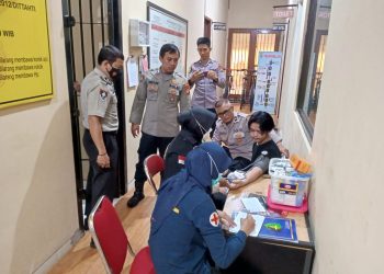 Tahanan Polsek Serpong Jalani Pemeriksaan Kesehatan, Oleh Si Dokkes Polres Tangsel