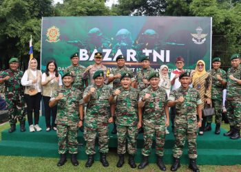 Kapolres Metro Depok Hadiri Bazaar TNI Tersebar Dalam Rangka Menyambut Idul Fitri 1445 H/2024 M di Divif 1 Kostrad