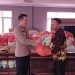 Wujud kepedulian dan kecintaan di bulan ramadhan, Kapolsek Cakung bagikan sembako ke personil Polsek dan PHL