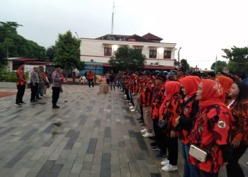 Pemuda Pancasila Pondok Aren Berbagi Kebaikan dengan Pembagian Takjil