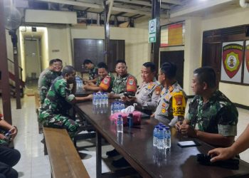 Kapolsek Duren Sawit buka puasa bersama dengan Danramil-08 Duren Sawit perkuat sinergitas