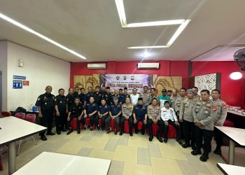 Jalin silaturahmi di Bulan Ramadhan, Wakapolres hadiri buka puasa bersama dengan Senkom Mitra Polri Jakarta Timur