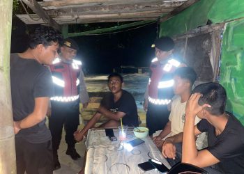 Patroli Malam Perintis Presisi: Polsek Kepulauan Seribu Selatan Jaga Keamanan dan Kedamaian Pasca-Pemilu 2024