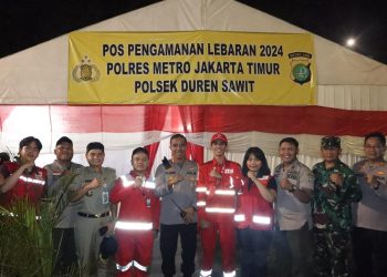 Kapolres Metro Jaktim. Pimpin Patroli Kamtibmas Pada Malam Takbir Idul Fitri 1446 H
