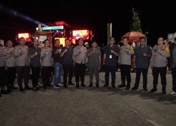 Ancol Padat Hingga Malam Hari, Kapolres Jakut Tetap Siaga Layani Pengunjung