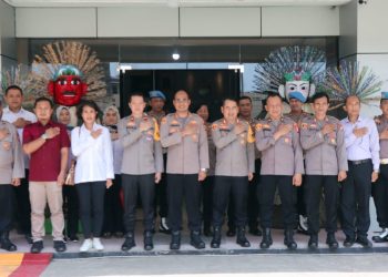 Dir Tahti Polda Metro Jaya pimpin penilaian lomba standarisasi dan kebersihan ruang tahanan serta barang bukti di Polres Metro Jakarta Timur