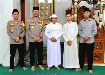 Kapolres Metro Depok Gelar Jumat Curhat Bersama di Hadiri Musisi Legendaris H Rhoma Irama