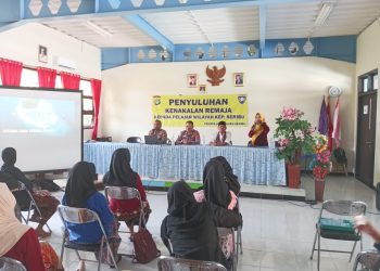 Sat Binmas Polres Kepulauan Seribu Berikan Penyuluhan Anti Narkoba dan Kenakalan Remaja kepada Siswa SMPN 133 Pulau Pramuka