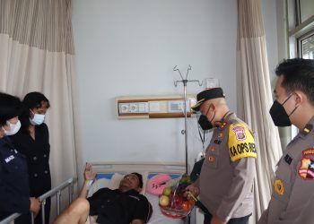 Bhabinkamtibmas Pulau Tidung Sambangi Warga untuk Meningkatkan Kamtibmas Pasca Pemilu 2024