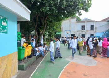 Bhabinkamtibmas Polsek Metro Kebayoran Baru Sosialisasi Akan Pentingnya Tertib Berlalu Lintas