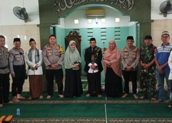 Polres Metro Jaksel Melaksanakan Jum’at Curhat Di Masjid At-Taufik