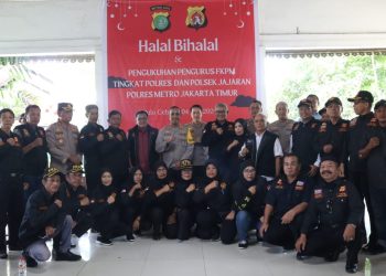 Kapolres Metro Jaktim Hadiri Kegiatan Pengukuhan Pengurus Forum Kemitraan Polisi Masyarakat