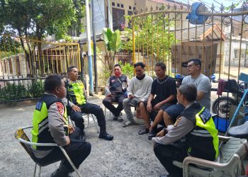 Wakapolsek Cempaka Putih Sambangi Warganya Untuk Menyampaikan Pesan Kamtibmas