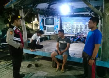 Patroli Malam Kapolsek Kepulauan Seribu Selatan: Membangun Kondisi Kondusif Pasca Pemilu 2024